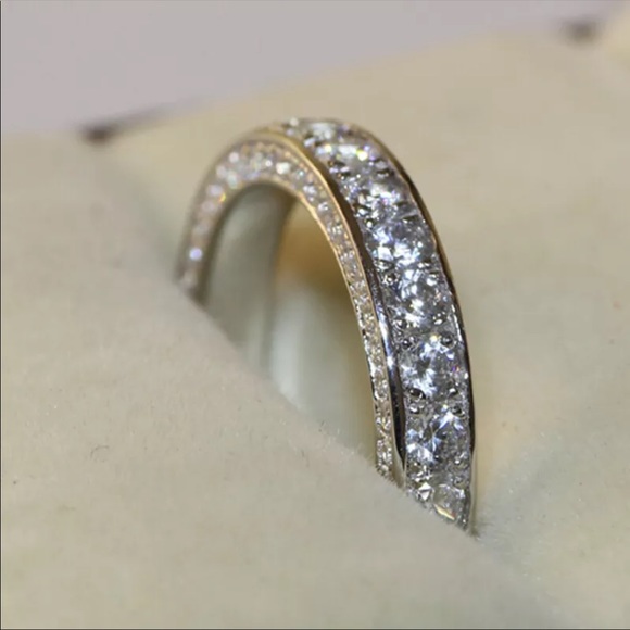 New Gorgeous 925 Silver White Sapphire Ring - Picture 4 of 6